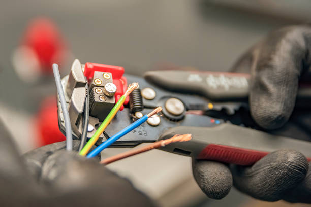 Best Best Electricians Near Me  in Bridgeport, AL